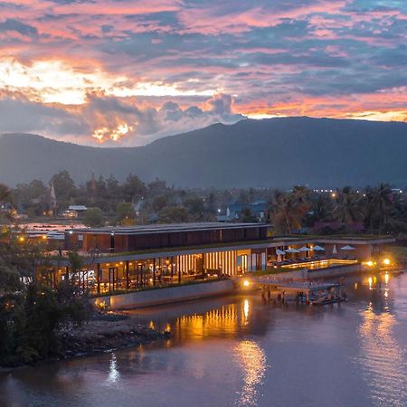 Amber Kampot Hotel Exterior foto